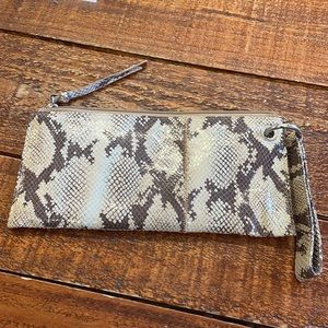 Hobo clutch wristlet